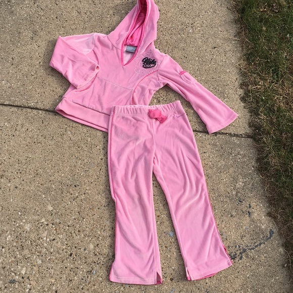 Nike Other - Nike velour sweatsuit